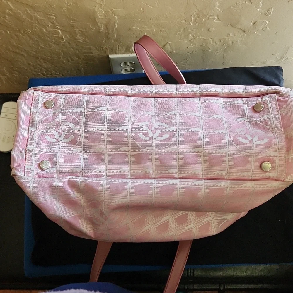 Chanel Tote Bag - Picture 9 of 17